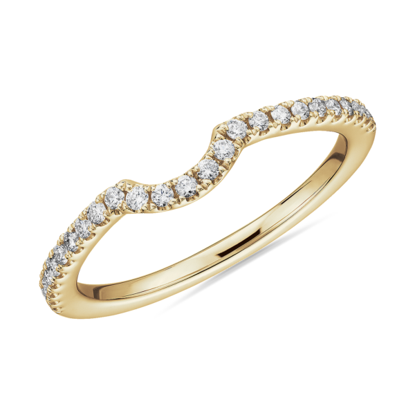 Curved Pave Diamond Wedding Ring in 14k Yellow Gold (1/6 ct. tw.)